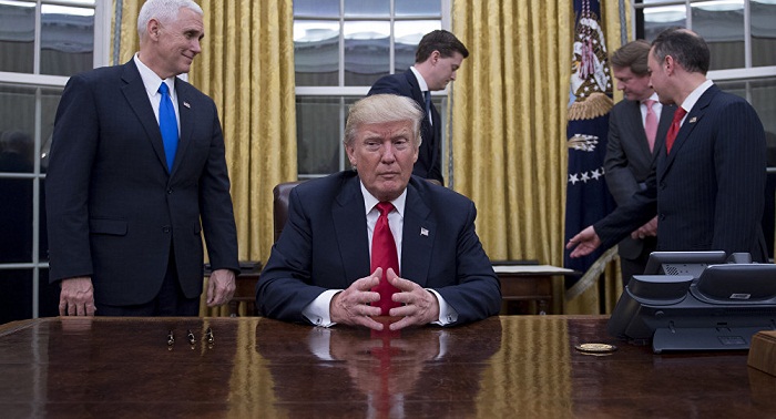 Several Trump White House Staff use private email servers 